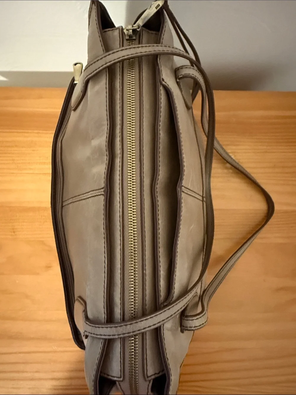 HOBO Friar Rectangle Handbag Soft Leather Taupe-Grey